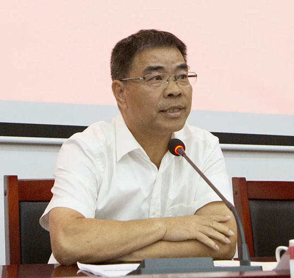 龙马环卫董事长张桂丰_福龙马环卫车图片