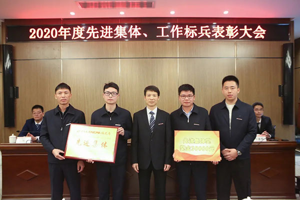 龙马环卫董事长张桂丰_福龙马环卫车图片(2)